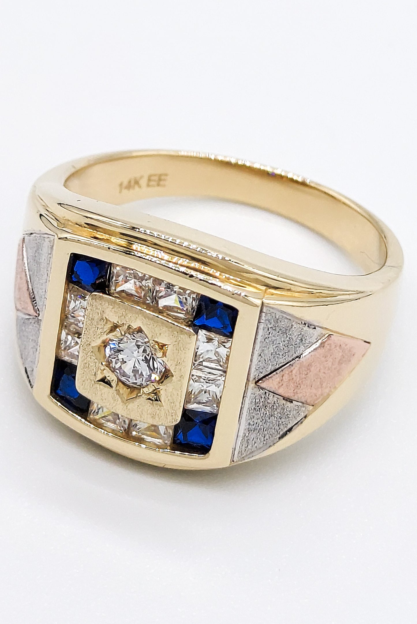 Checkmate Edition - Blue Sapphire and White Stone 14K Gold